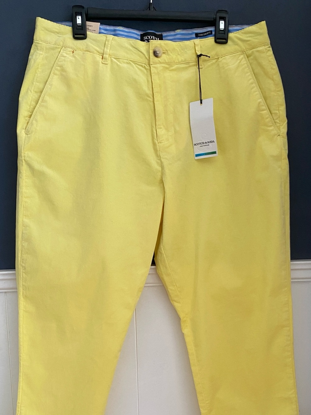 Brand New Scotch & Soda Amsterdam Yellow Cotton Corduroy Pants (Size 34x32/28)